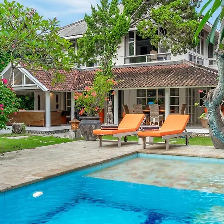 Villa Kubuku Double 6 Seminyak